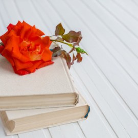 Tiếng Anh Lớp 9 Phân biệt There is - There are